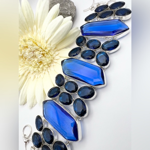 LONDON BLUE TOPAZ BRACELET - Picture 3 of 7